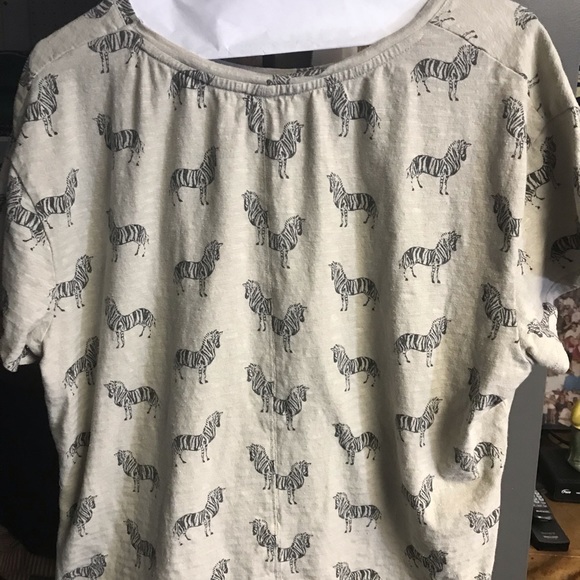 Anthropologie Zebra 🦓 Top. Medium. - Picture 4 of 5
